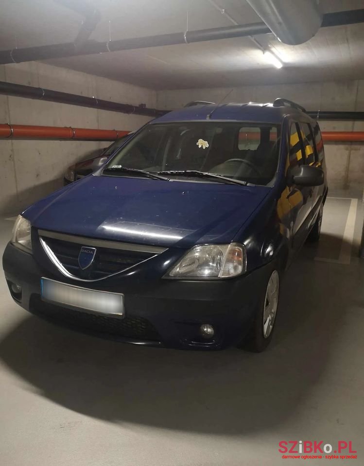 2008' Dacia Logan photo #2