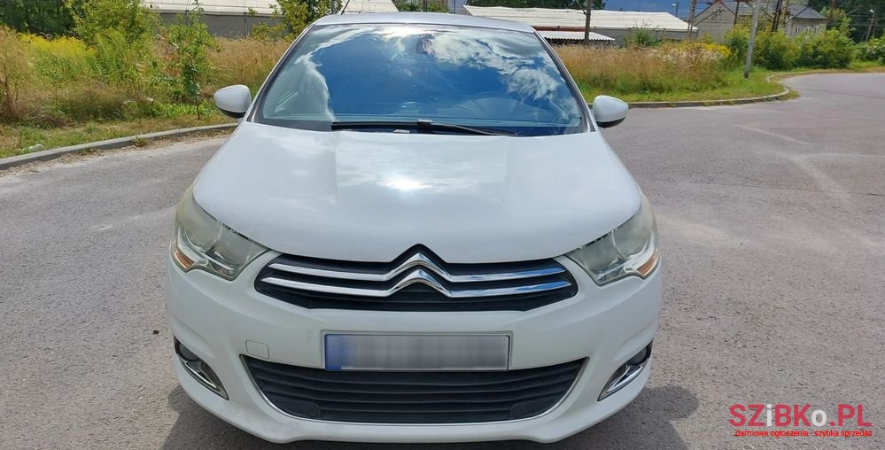 2012' Citroen C4 photo #3