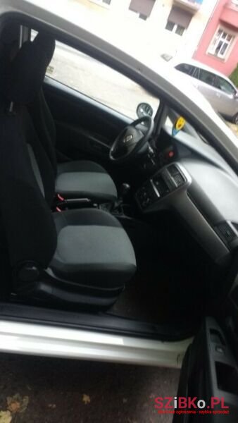 2011' Fiat Punto photo #5