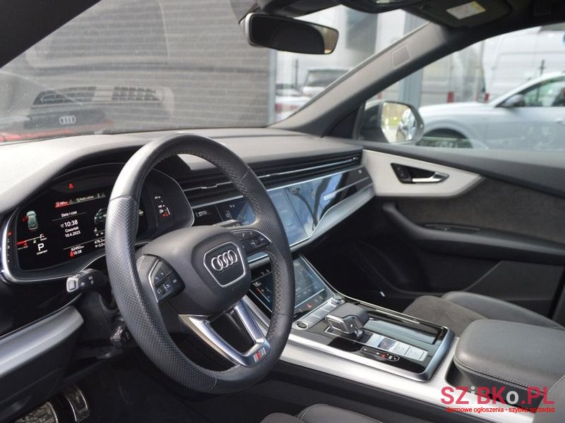 2021' Audi Q8 photo #6