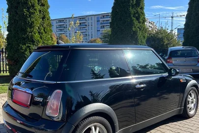 2004' MINI Cooper Standard