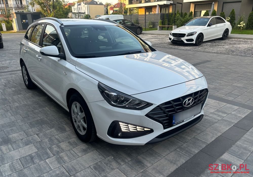 2021' Hyundai i30 photo #3