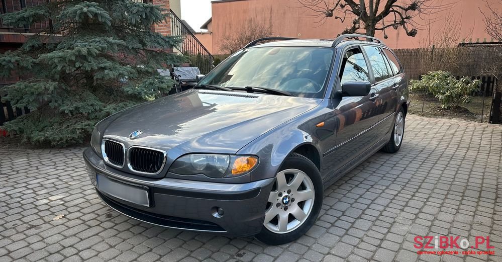 2002' BMW 3 Series photo #1