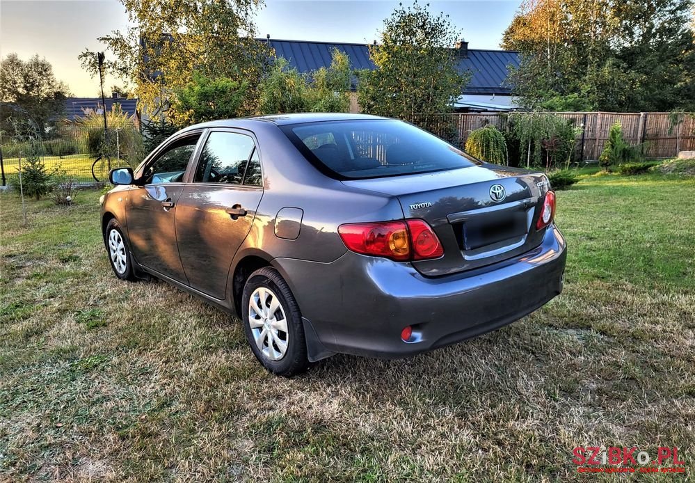2009' Toyota Corolla photo #5