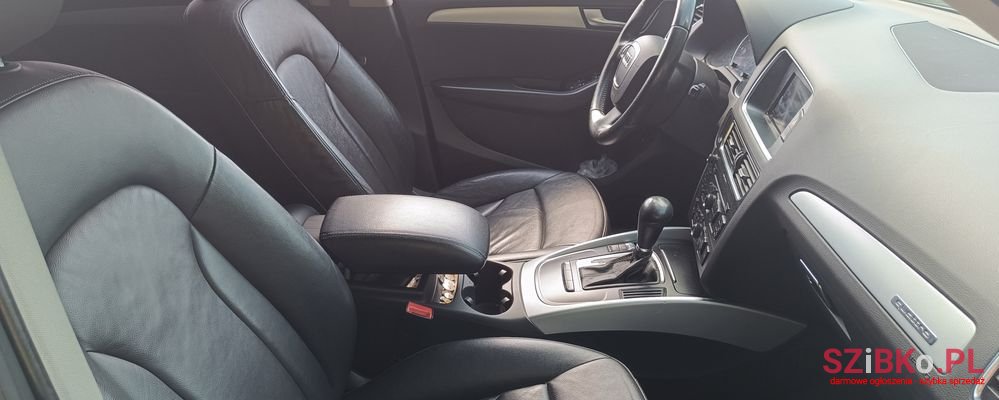 2009' Audi Q5 S Tronic photo #6