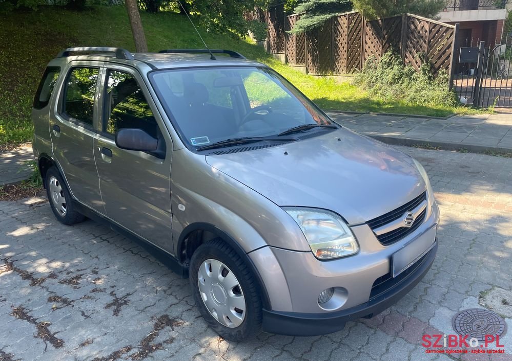 2004' Suzuki Ignis 1.3 Ddis Comfort photo #3