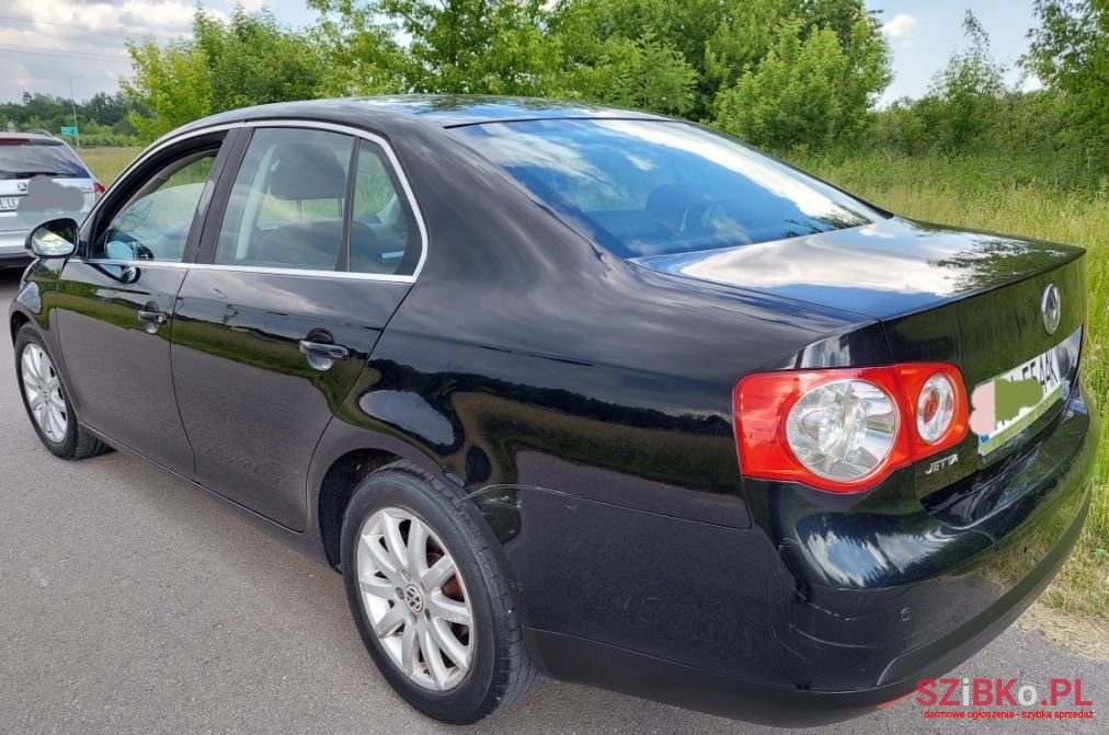 2008' Volkswagen Jetta photo #4