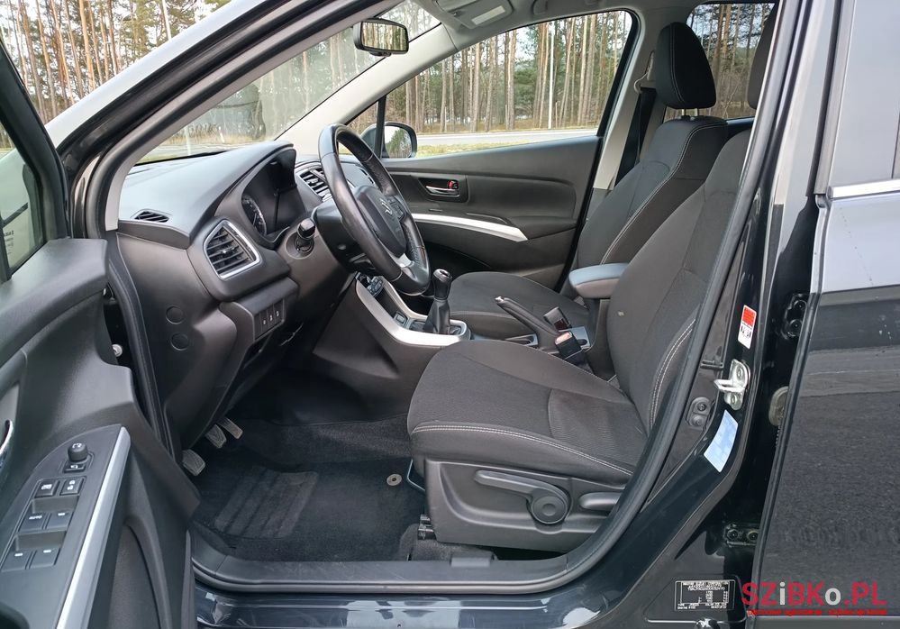 2017' Suzuki SX4 S-Cross photo #5