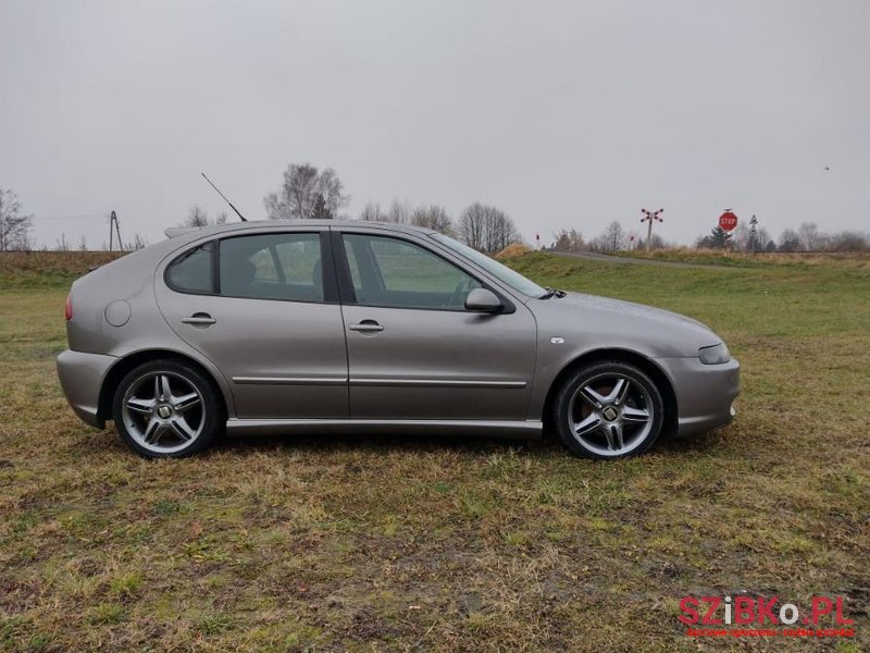 2003' SEAT Leon photo #6