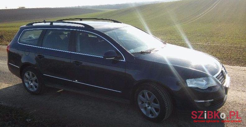 2007' Volkswagen Passat photo #1