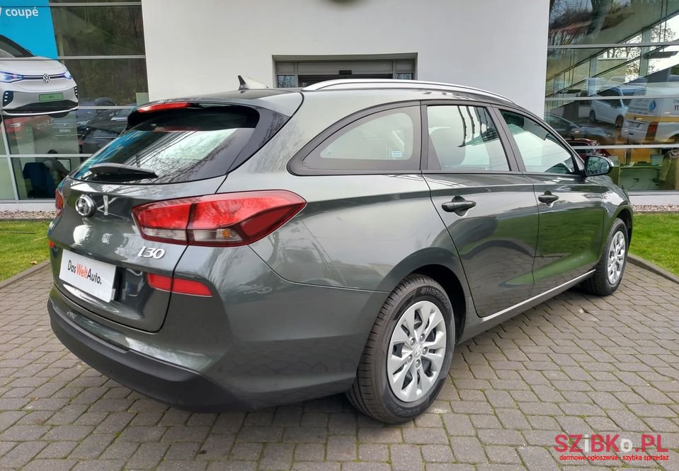 2021' Hyundai i30 photo #5