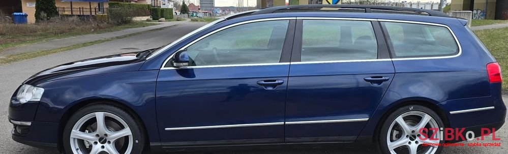 2005' Volkswagen Passat photo #4