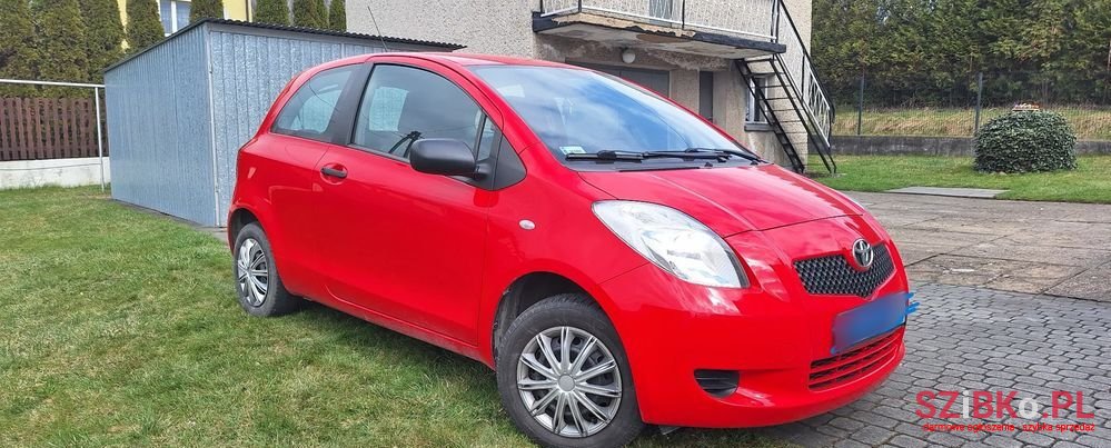 2007' Toyota Yaris 1.0 Luna photo #2