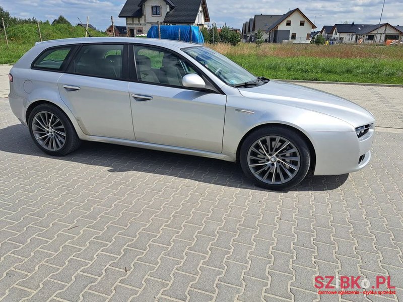 2006' Alfa Romeo 159 2.4Jtdm photo #2