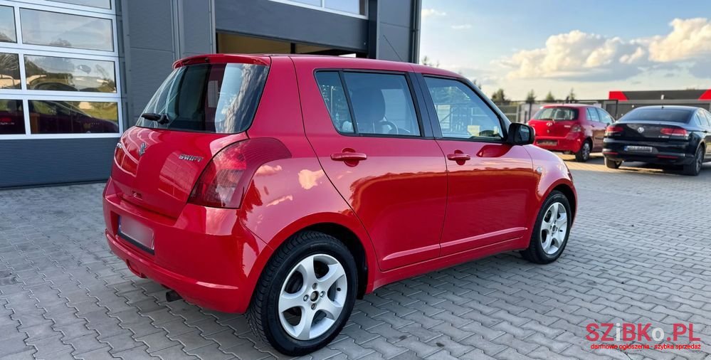2007' Suzuki Swift 1.3 Club photo #4