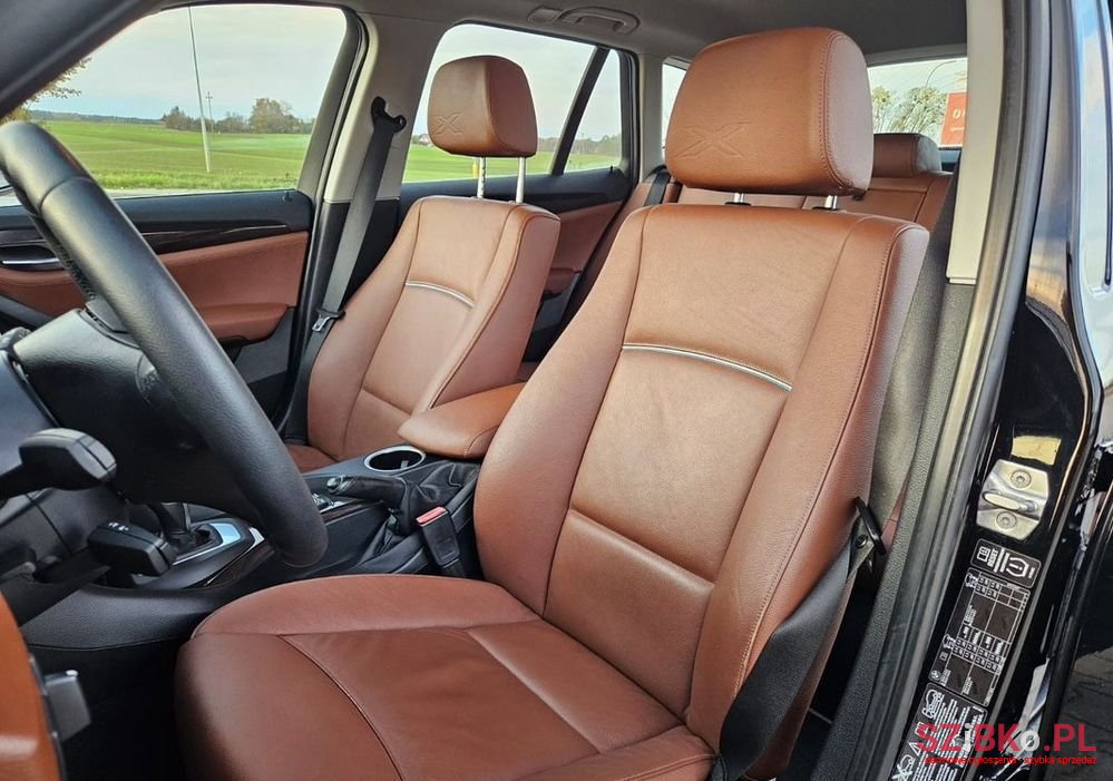 2015' BMW X1 Xdrive18D Xline photo #6