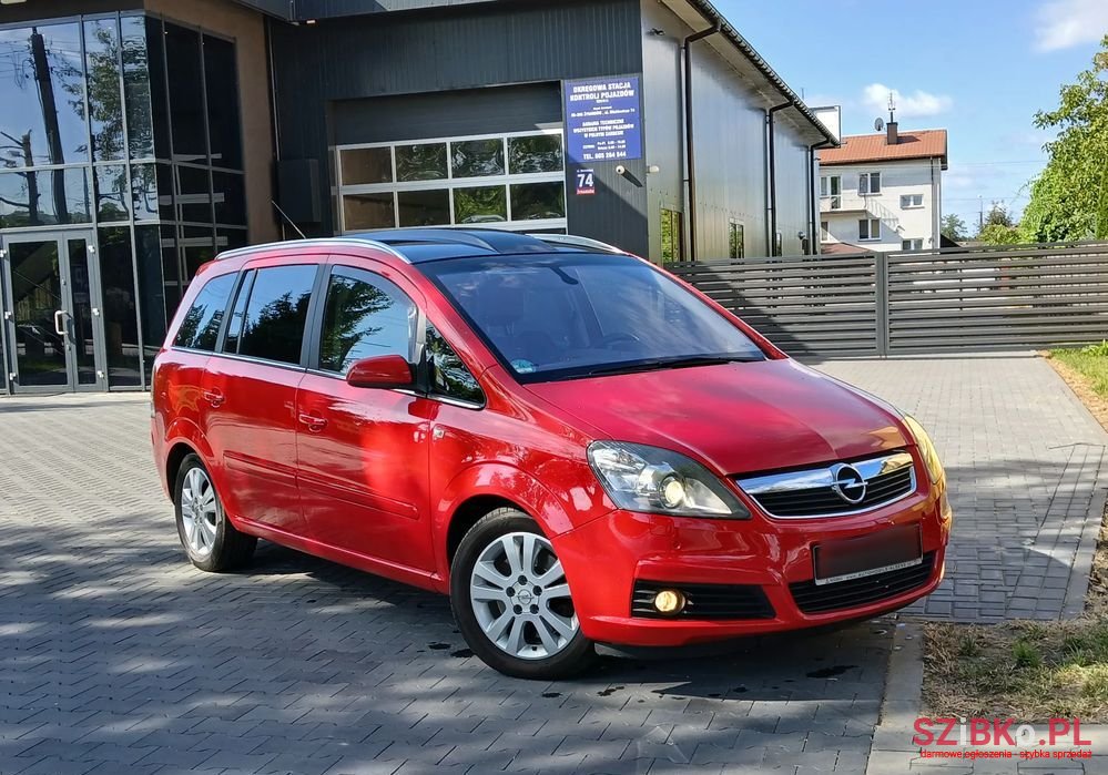 2007' Opel Zafira photo #2