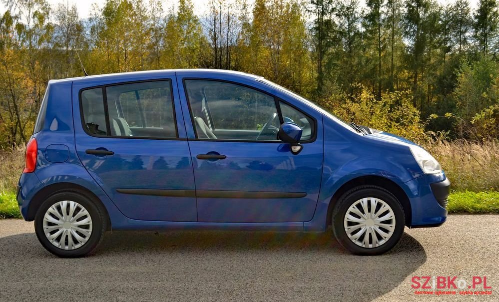 2009' Renault Modus photo #5