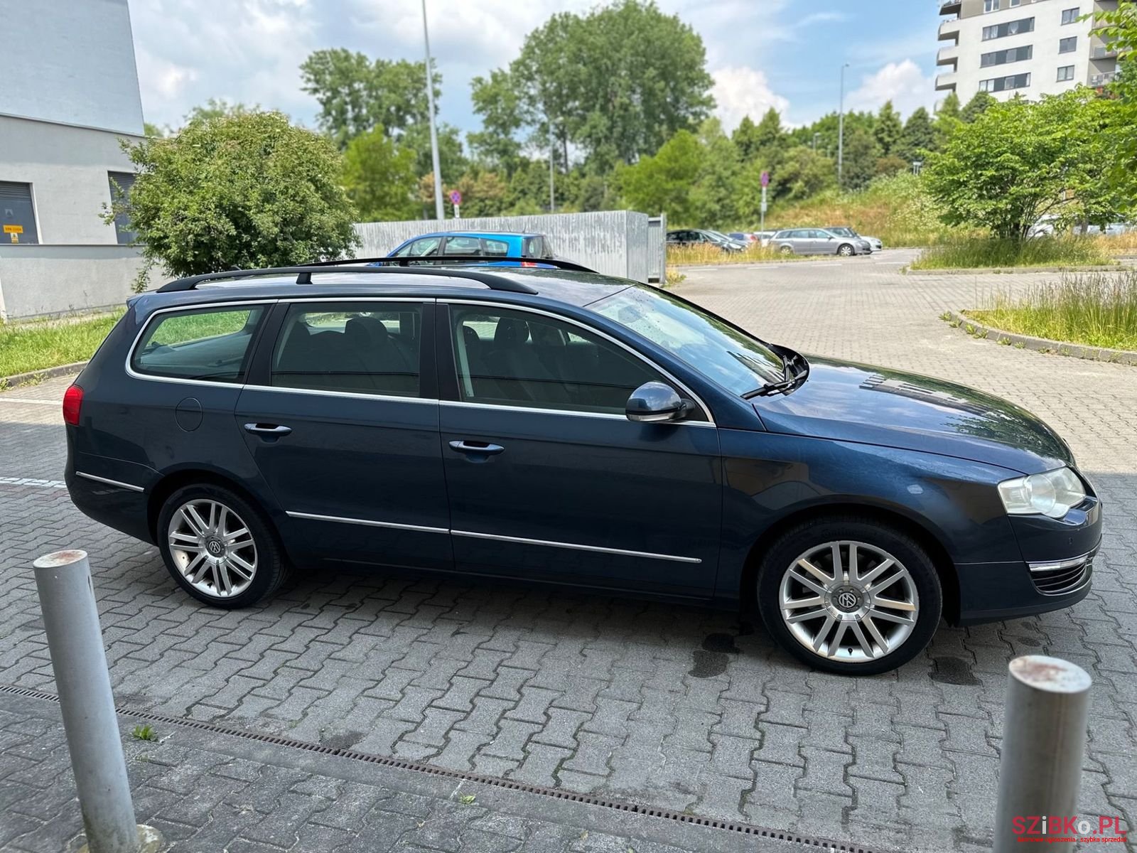 2007' Volkswagen Passat photo #5