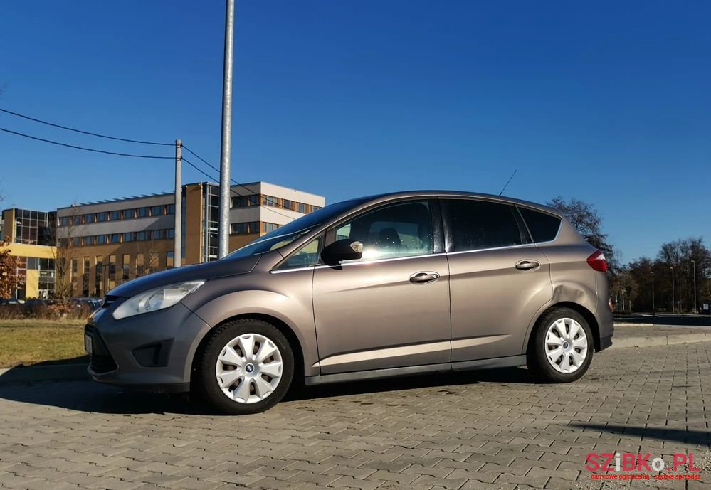 2012' Ford C-MAX photo #1