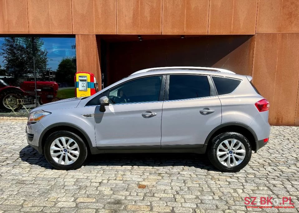 2011' Ford Kuga photo #5