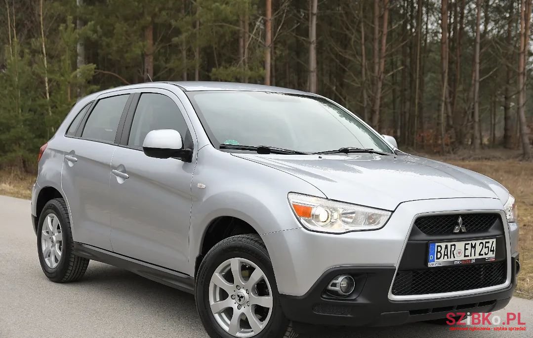 2013' Mitsubishi ASX photo #3