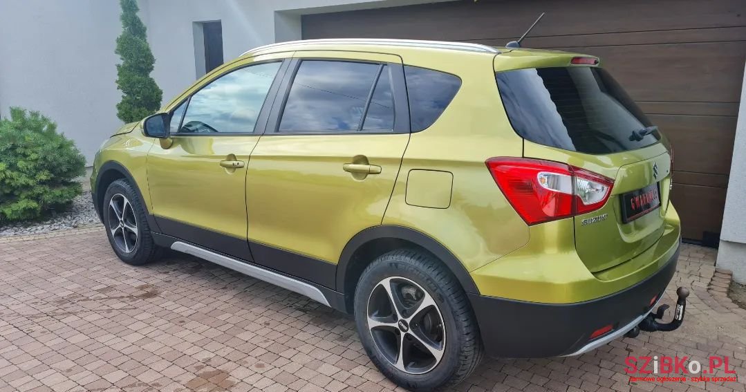2014' Suzuki Sx4 S-Cross photo #2