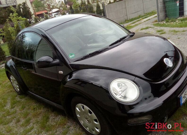 2001' Volkswagen New Beetle photo #1