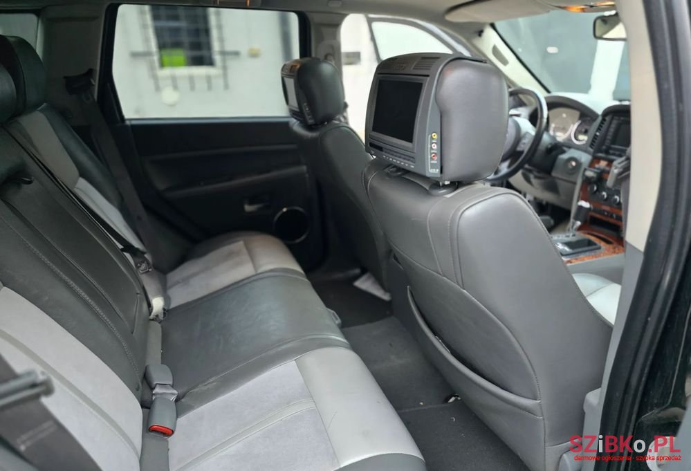 2007' Jeep Grand Cherokee photo #6