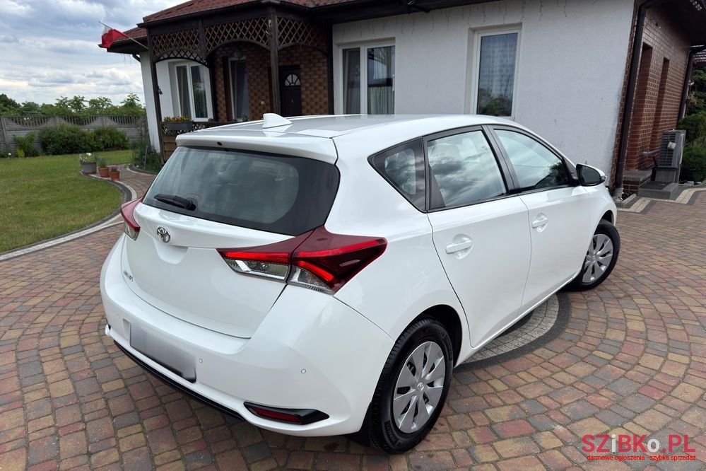 2016' Toyota Auris 1.33 Vvt-I Active photo #4