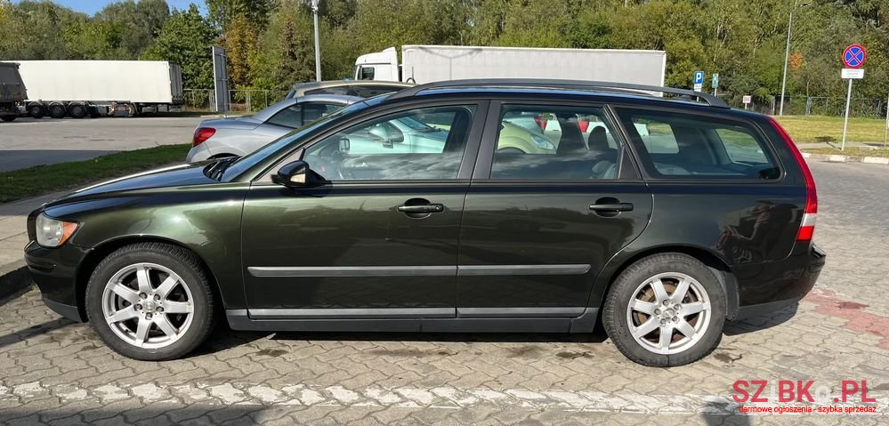 2004' Volvo V50 2.4 photo #2