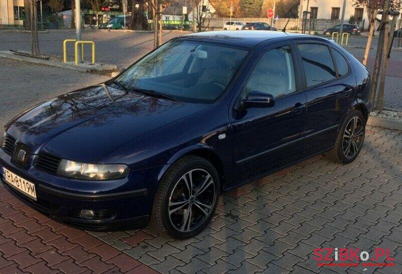 2001' SEAT Leon photo #1