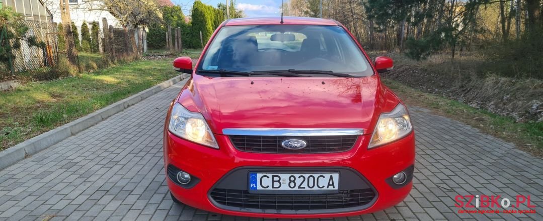 2009' Ford Focus photo #3