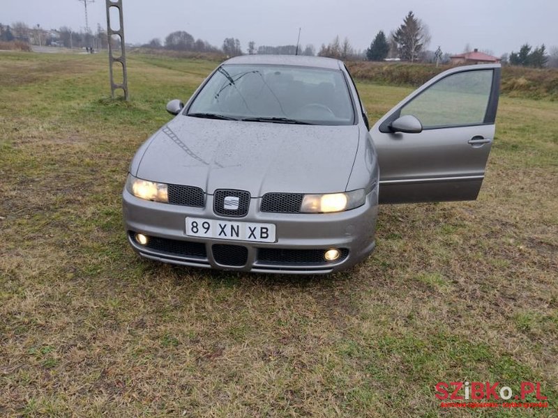 2003' SEAT Leon photo #1