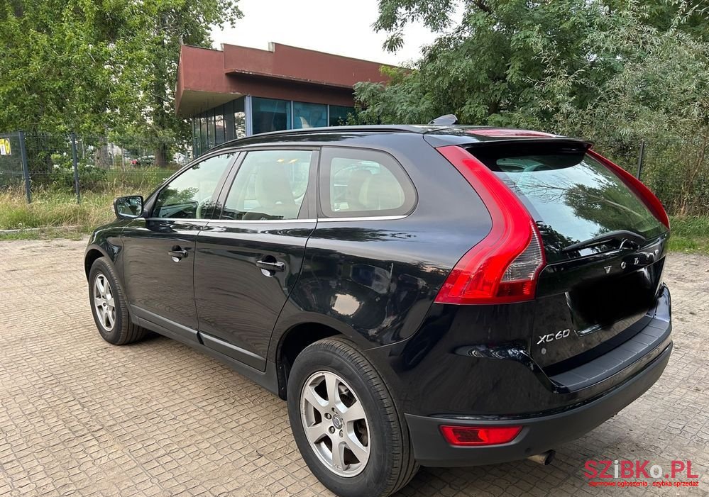 2012' Volvo Xc 60 D4 Momentum photo #3