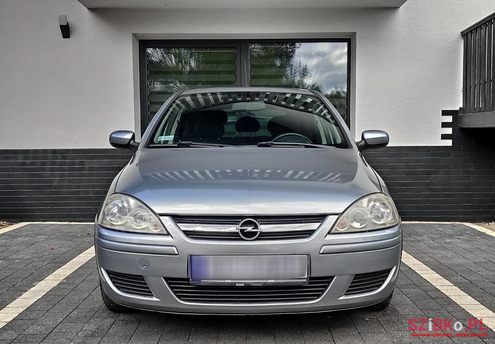 2005' Opel Corsa photo #3