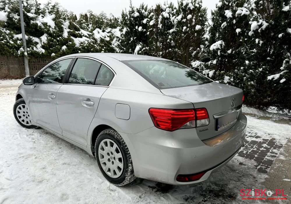 2014' Toyota Avensis 2.0 D-4D Luna photo #3