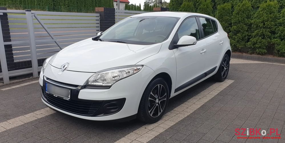 2014' Renault Megane photo #1