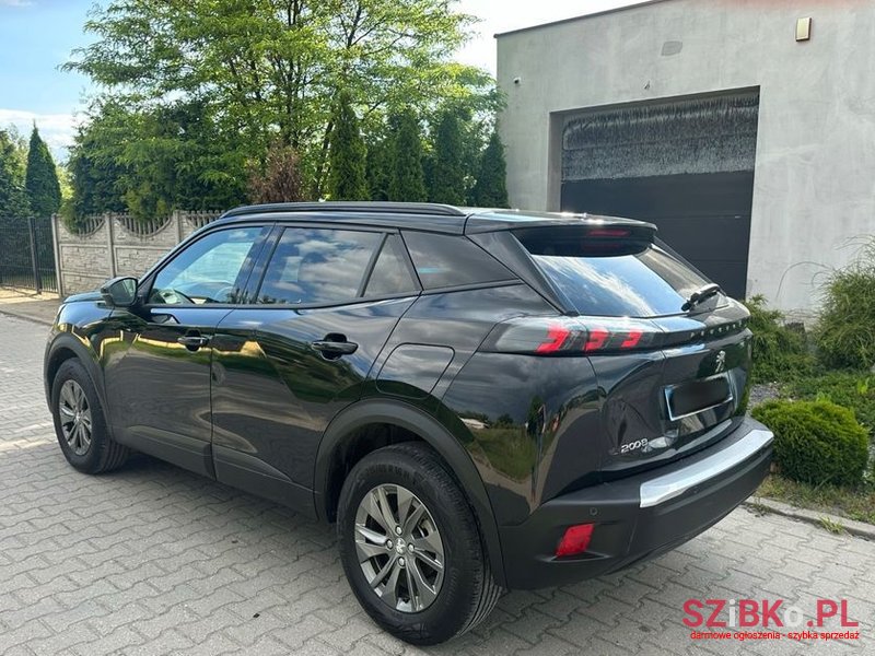 2023' Peugeot 2008 photo #5