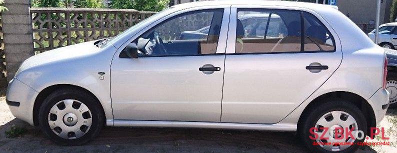 2004' Skoda Fabia photo #1
