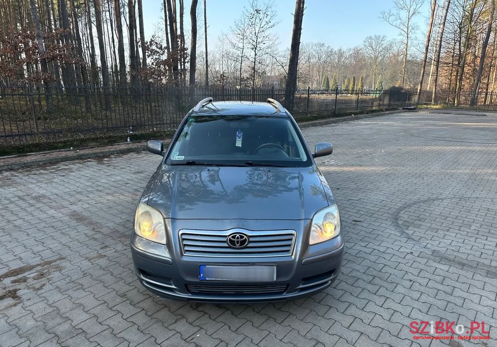 2003' Toyota Avensis 1.6 Vvt-I Terra photo #2