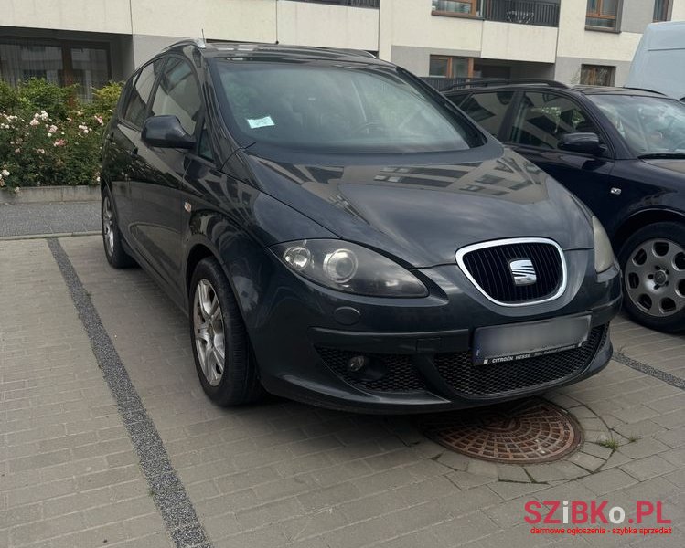 2008' SEAT Altea XL photo #4