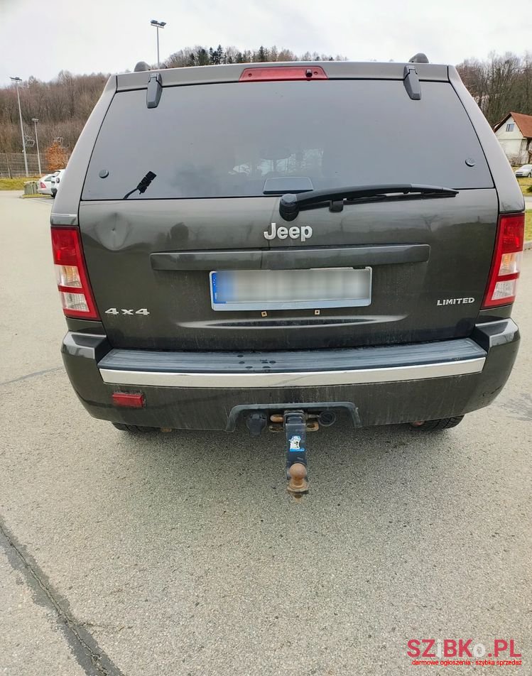 2005' Jeep Grand Cherokee photo #1