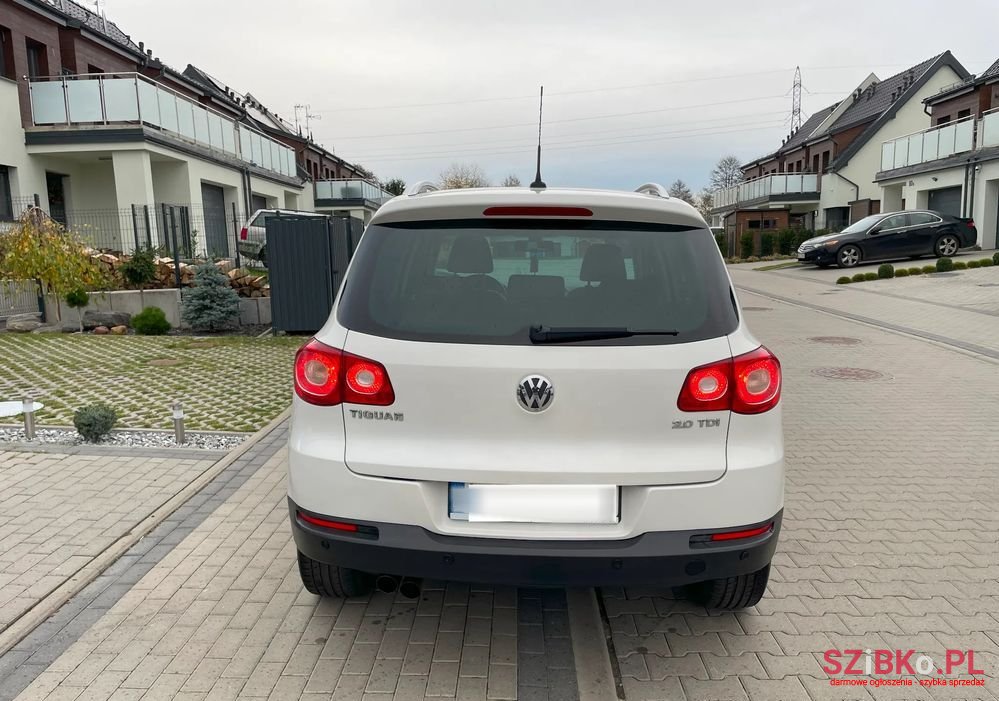 2008' Volkswagen Tiguan photo #2
