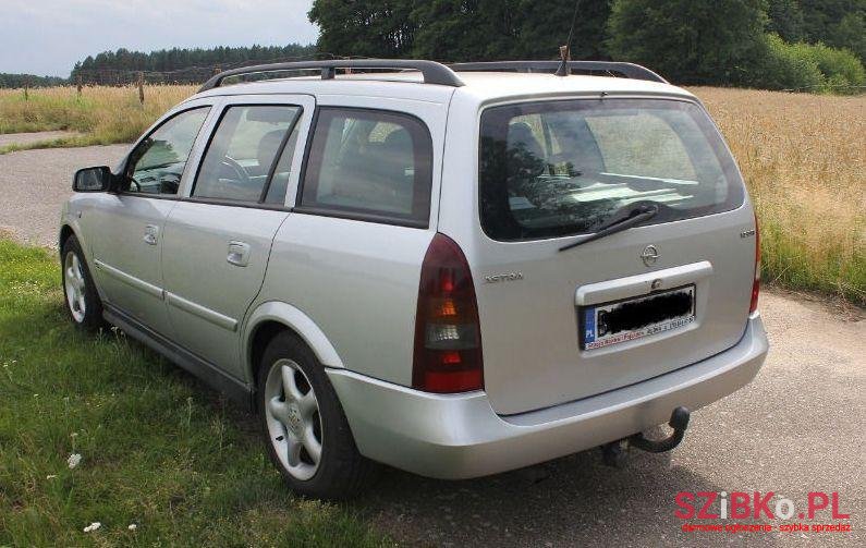 2004' Opel Astra photo #1