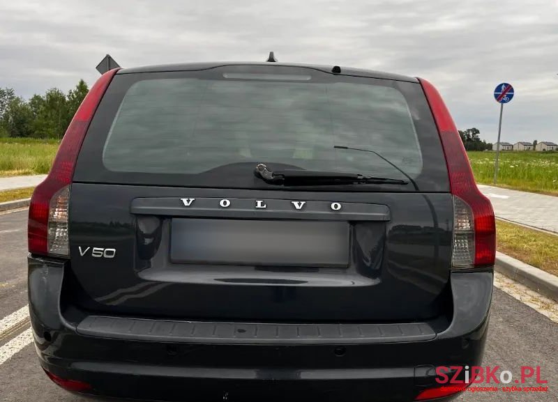 2009' Volvo V50 2.0D Momentum photo #4