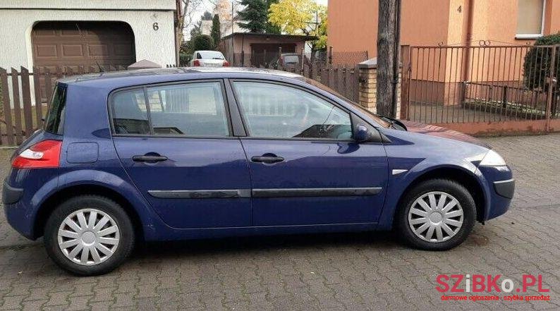 2008' Renault Megane photo #1