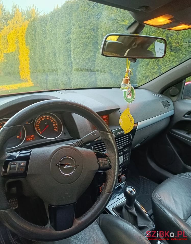 2008' Opel Astra Iii Gtc 1.8 Sport photo #4