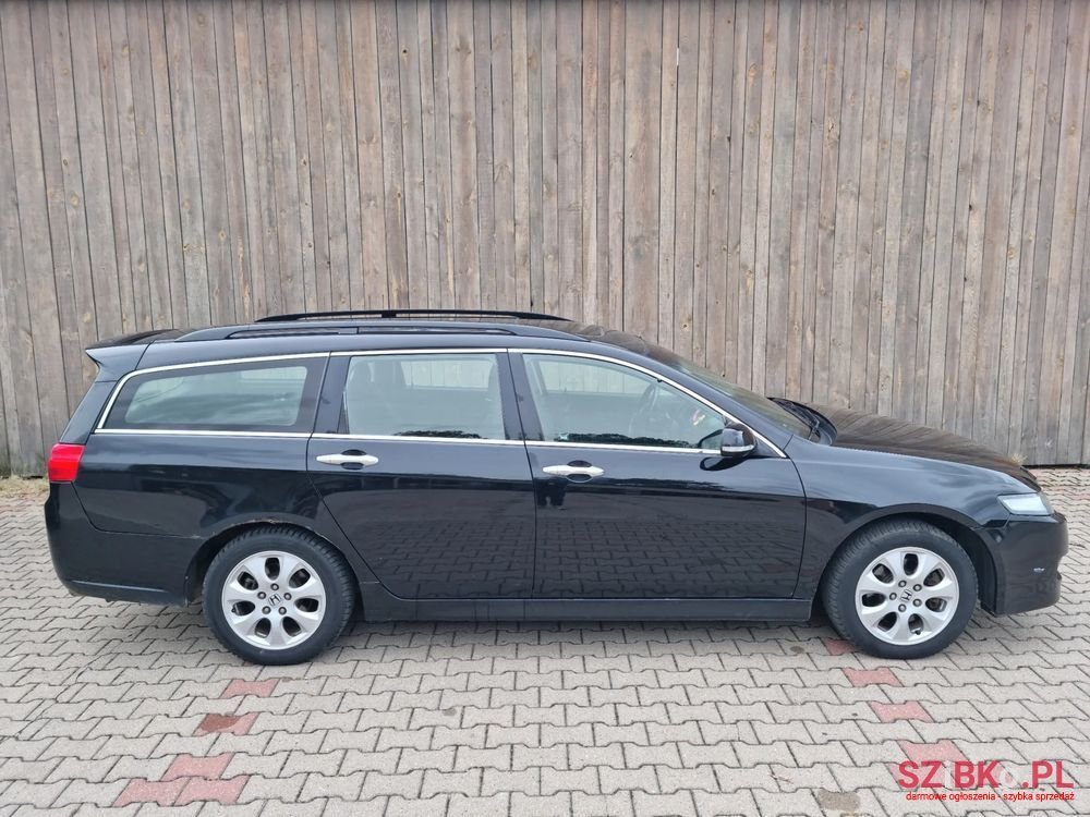 2006' Honda Accord Tourer photo #4