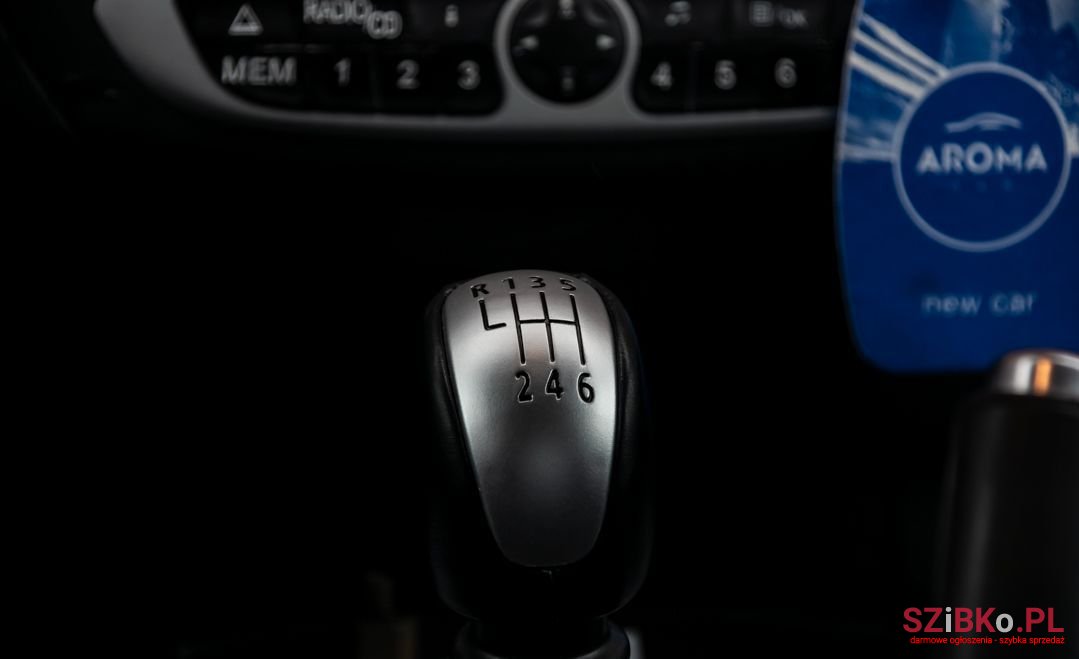 2009' Renault Laguna photo #6